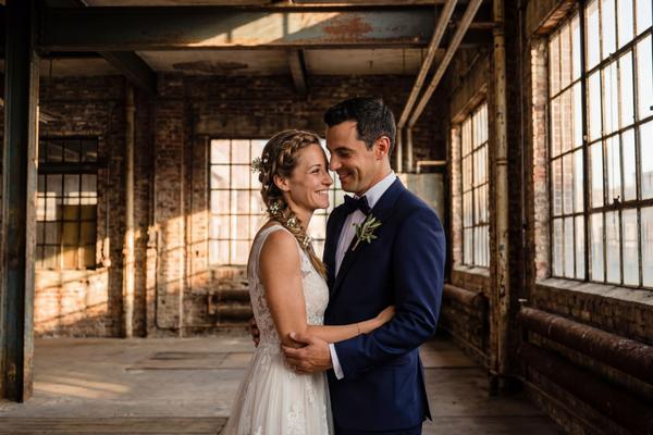 Արդյունաբերական հարսանեկան լուսանկարչության կոնցեպտ