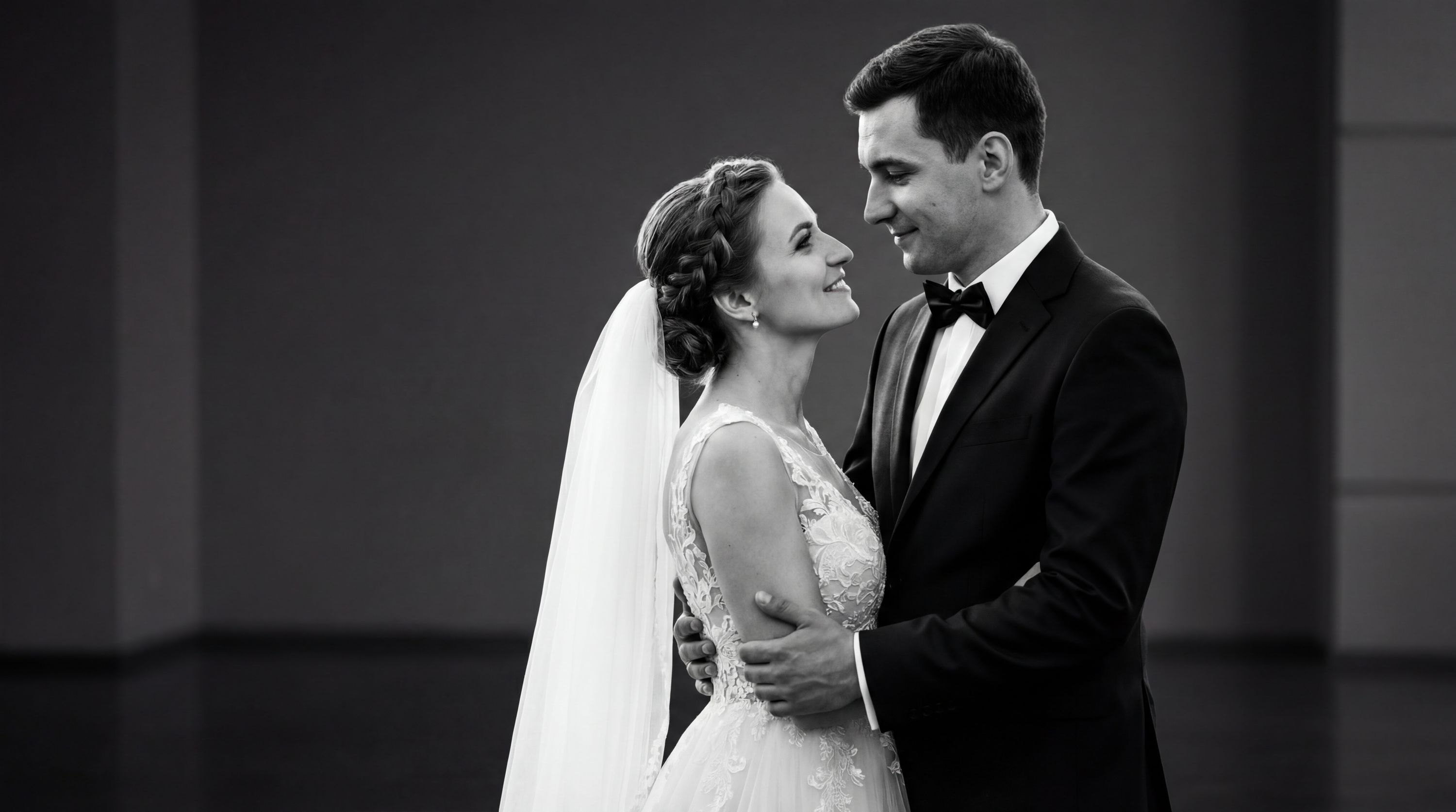 ब्लैक टाई फॉर्मल वेडिंग फोटोग्राफी