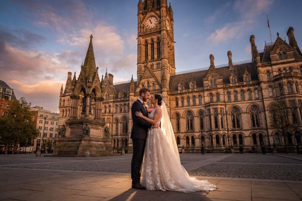 Wedding photography Manchester - Manchester Town Hall (Exterior)