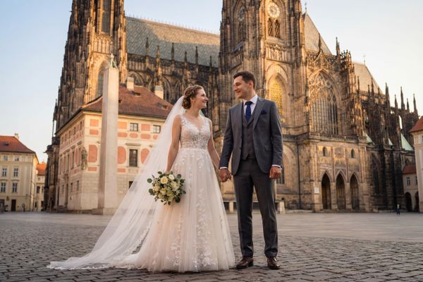St. Vitus Cathedral wedding photography St. Vitus Cathedral wedding photography Prague