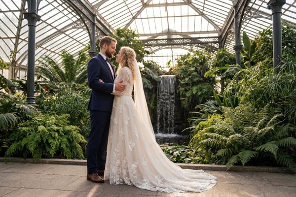 Wedding photography Helsinki - Kaisaniemi Botanic Garden