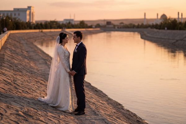Wedding photography Mary - Murghab River Embankment