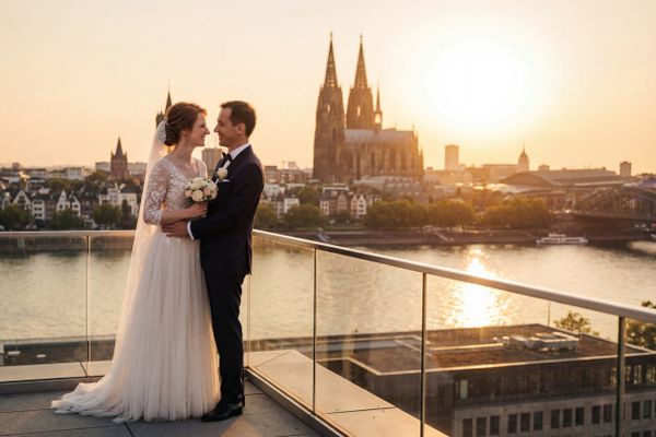 KölnTriangle Panorama Platform wedding photography KölnTriangle Panorama Platform wedding photography Cologne