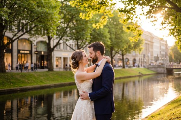 Königsallee ('Kö') wedding photography Königsallee ('Kö') wedding photography Düsseldorf