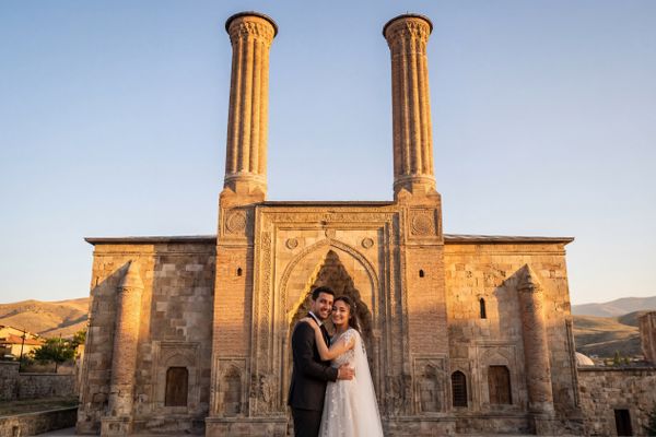 Çifte Minareli Medrese (Twin Minaret Madrasah) wedding photography Çifte Minareli Medrese (Twin Minaret Madrasah) wedding photography Erzurum