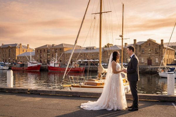 Wedding photography Hobart - Hobart Waterfront / Constitution Dock