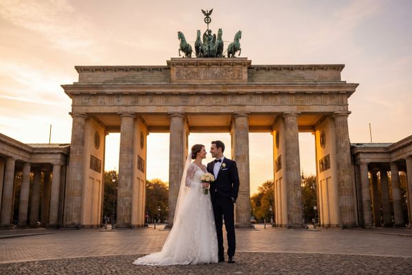 Brandenburg Gate wedding photography Brandenburg Gate wedding photography Berlin